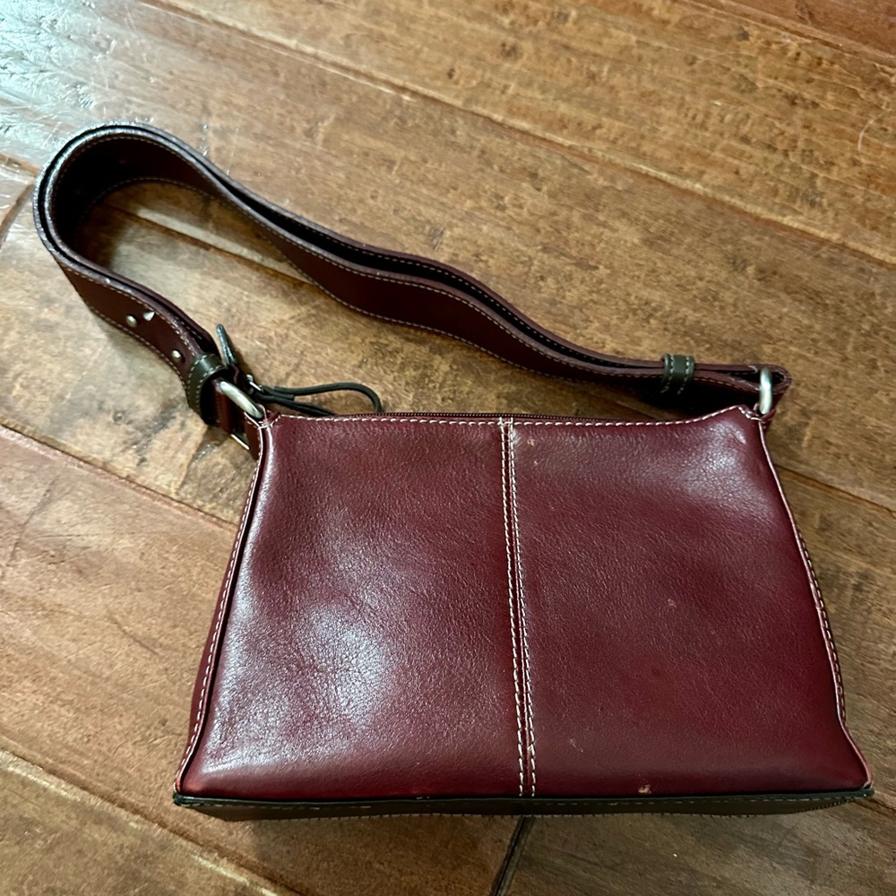 NINE WEST LEATHER PURSE